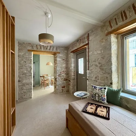 Apartman Nest - Nests Szkiáthosz
